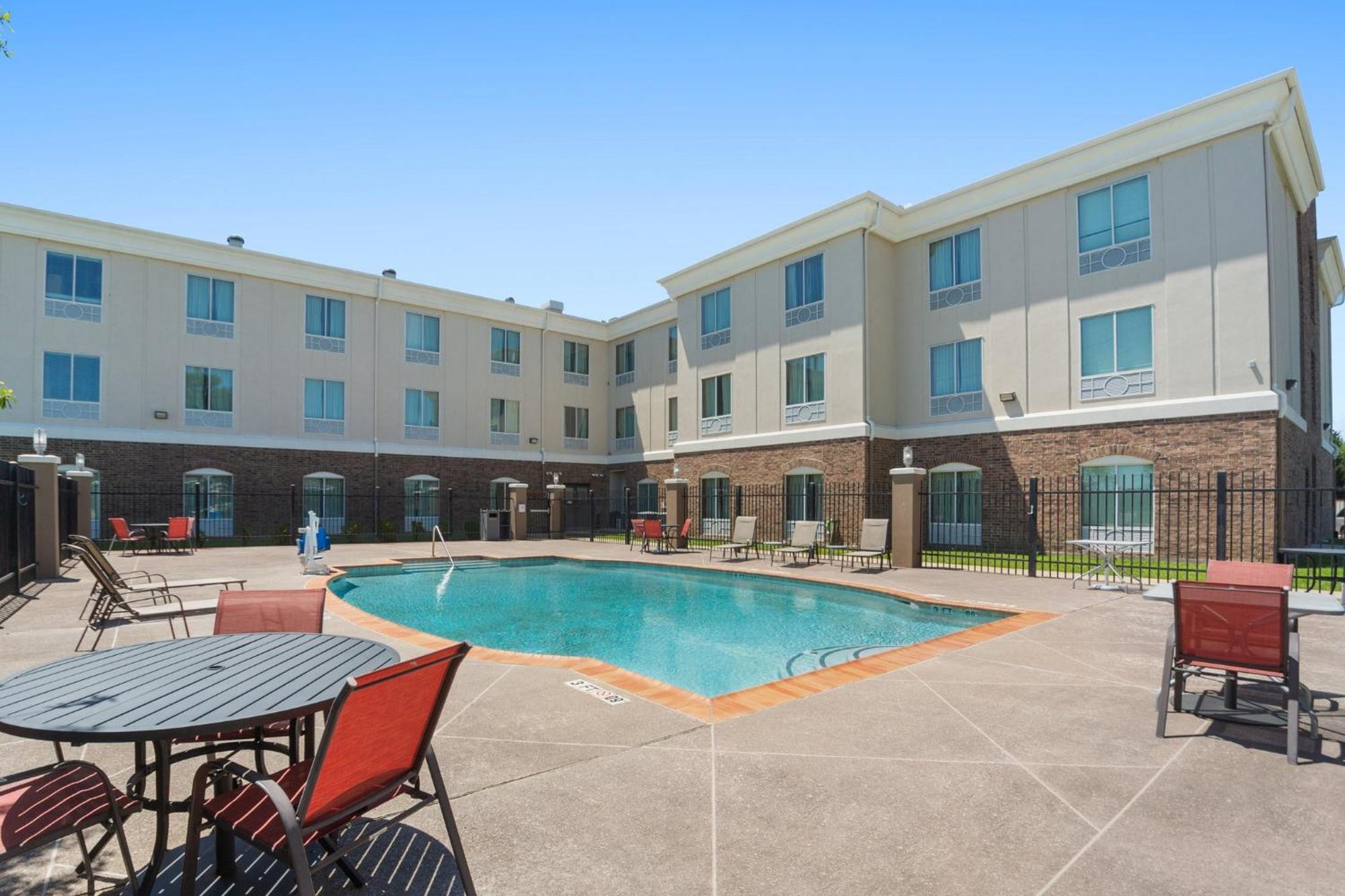 Holiday Inn Express Tomball By Ihg Εξωτερικό φωτογραφία