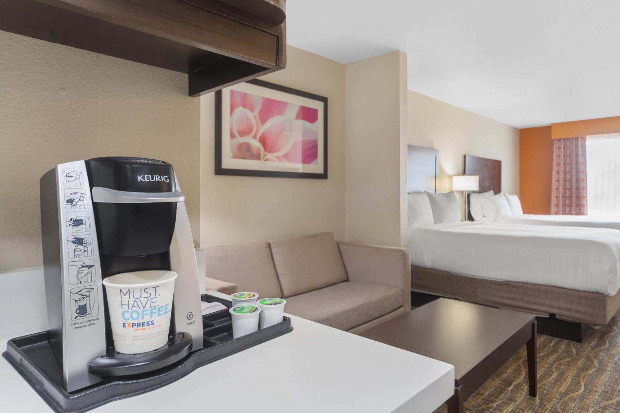Holiday Inn Express Tomball By Ihg Εξωτερικό φωτογραφία